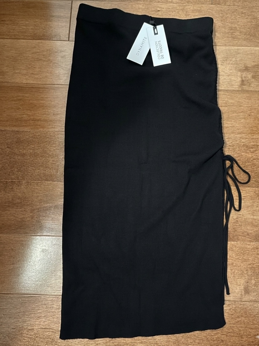 DYNAMITE KNIT SKIRT WITH SIDE RUCHING